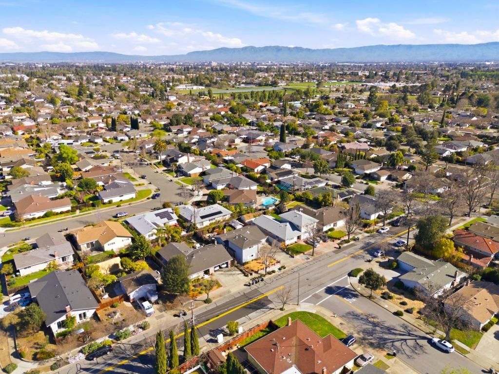 Image 64 of property listing at 911 Inverness Way, Sunnyvale, CA 94087