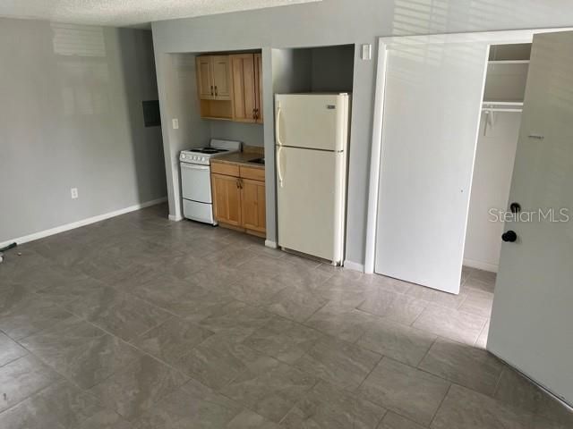 675 INDIAN ROCKS ROAD N 209A, Belleair Bluffs, FL 33770