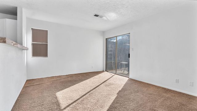 1605 Patti Place NE, Rio Rancho, NM 87144