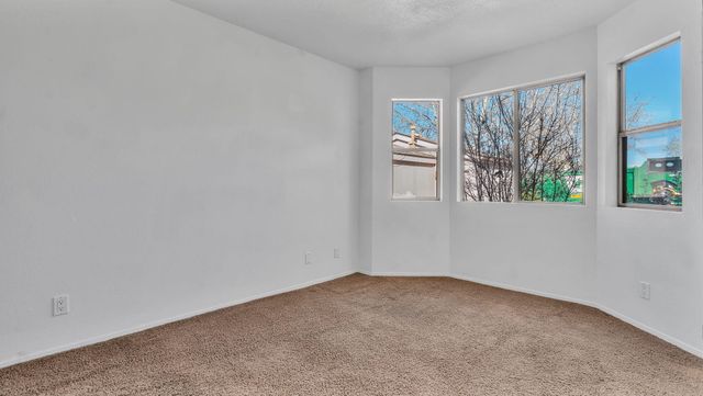 1605 Patti Place NE, Rio Rancho, NM 87144