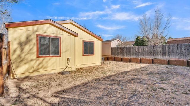 1605 Patti Place NE, Rio Rancho, NM 87144