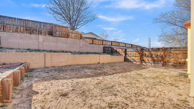 1605 Patti Place NE, Rio Rancho, NM 87144