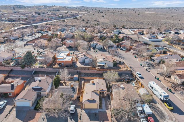 1605 Patti Place NE, Rio Rancho, NM 87144