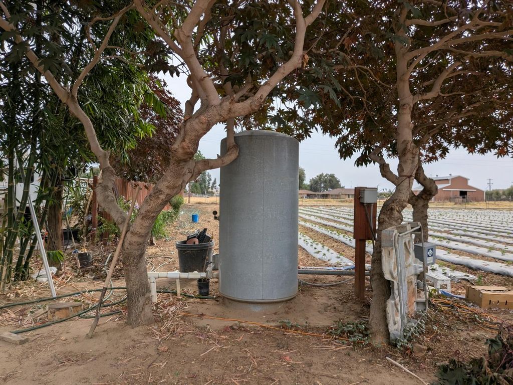 Image 25 of property listing at 284 S Temperance Avenue, Fresno, CA 93727