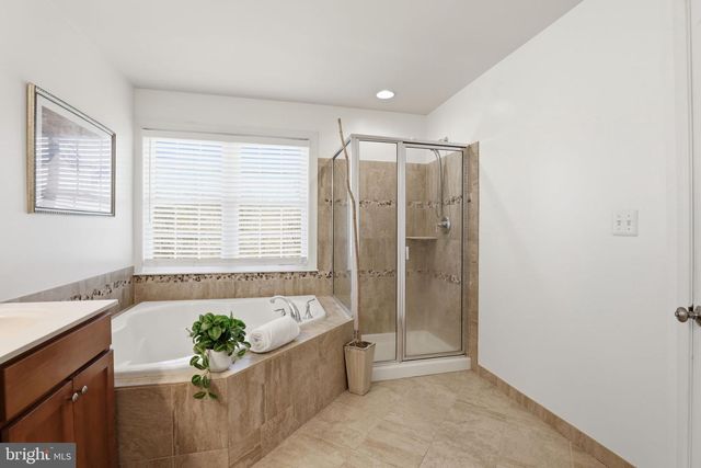 22169 FAIR GARDEN LN, Clarksburg, MD 20871