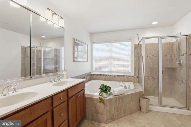 22169 FAIR GARDEN LN, Clarksburg, MD 20871