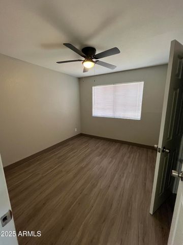 3810 N MARYVALE Parkway 2075, Phoenix, AZ 85031