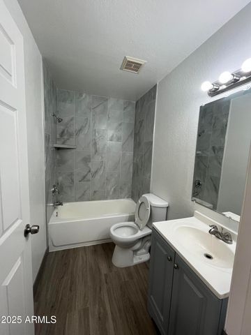 3810 N MARYVALE Parkway 2075, Phoenix, AZ 85031