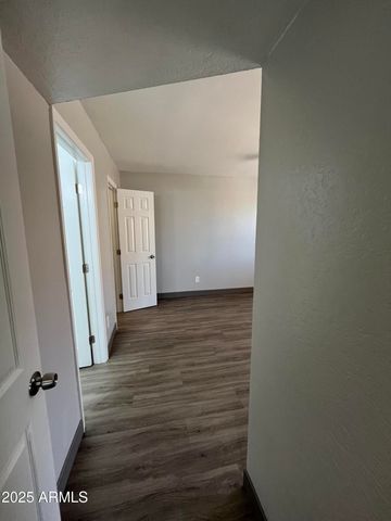 3810 N MARYVALE Parkway 2075, Phoenix, AZ 85031