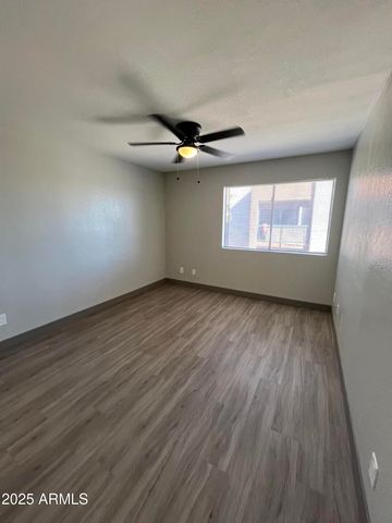 3810 N MARYVALE Parkway 2075, Phoenix, AZ 85031