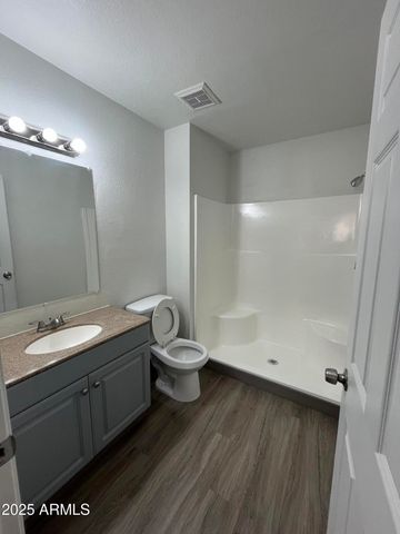 3810 N MARYVALE Parkway 2075, Phoenix, AZ 85031