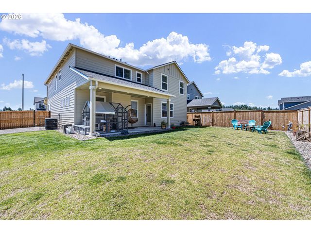 5094 CEDAR VIEW Dr, Springfield, OR 97478