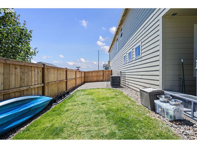 5094 CEDAR VIEW Dr, Springfield, OR 97478