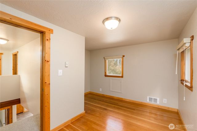 903 S Valley Street, Port Angeles, WA 98362