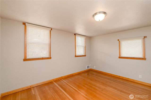 903 S Valley Street, Port Angeles, WA 98362