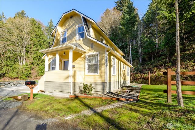 903 S Valley Street, Port Angeles, WA 98362