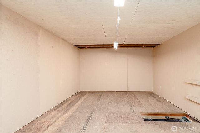 903 S Valley Street, Port Angeles, WA 98362