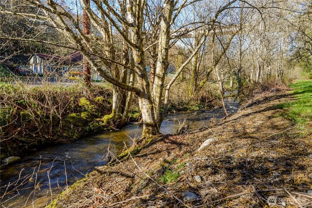 903 S Valley Street, Port Angeles, WA 98362