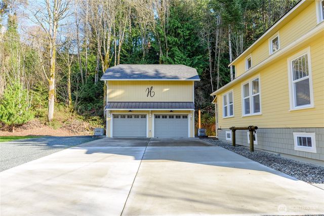 903 S Valley Street, Port Angeles, WA 98362