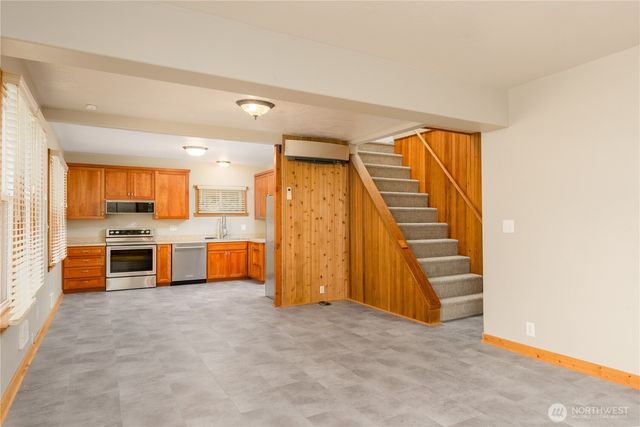 903 S Valley Street, Port Angeles, WA 98362