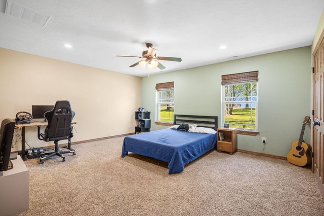 6755 W Farm Road 194, Republic, MO 65738