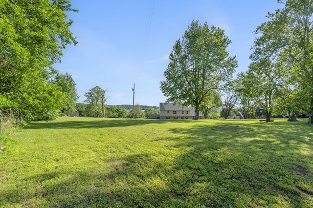 6755 W Farm Road 194, Republic, MO 65738