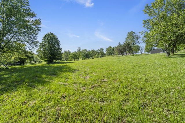 6755 W Farm Road 194, Republic, MO 65738