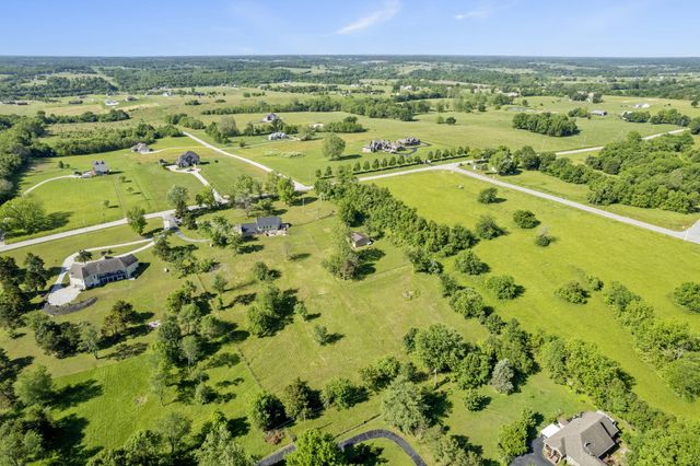 6755 W Farm Road 194, Republic, MO 65738