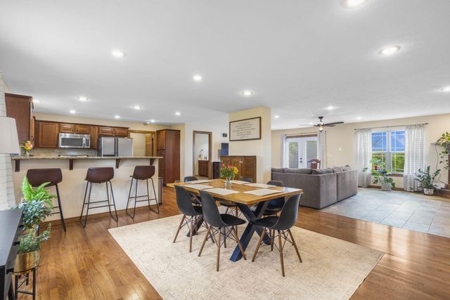 6755 W Farm Road 194, Republic, MO 65738