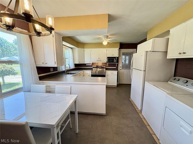 89 Roosevelt Drive, Geneva, OH 44041