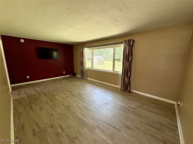 89 Roosevelt Drive, Geneva, OH 44041
