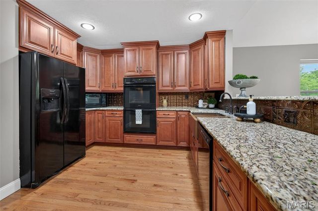 1510 Highway Dd, Defiance, MO 63341