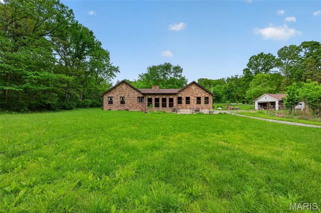 1510 Highway Dd, Defiance, MO 63341