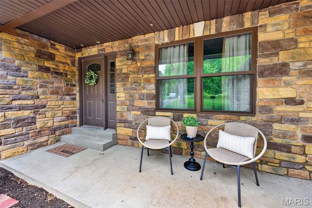 1510 Highway Dd, Defiance, MO 63341