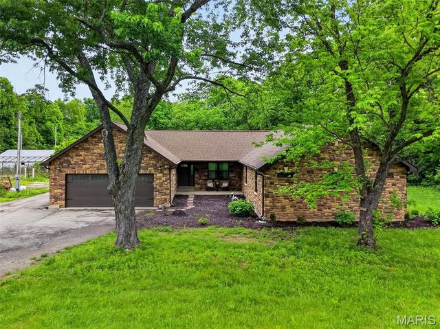 1510 Highway Dd, Defiance, MO 63341