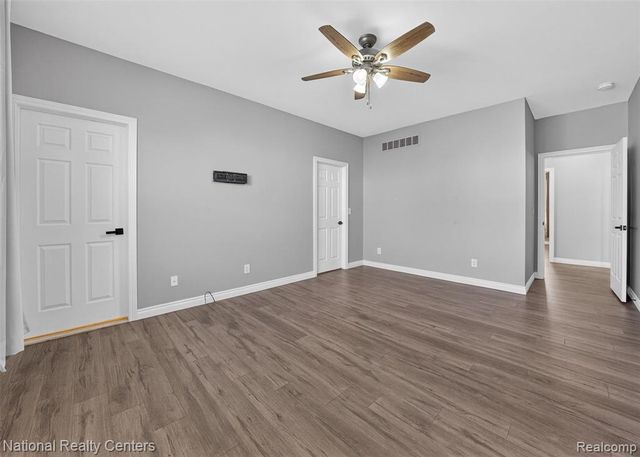 6871 Haymarket, Utica, MI 48317