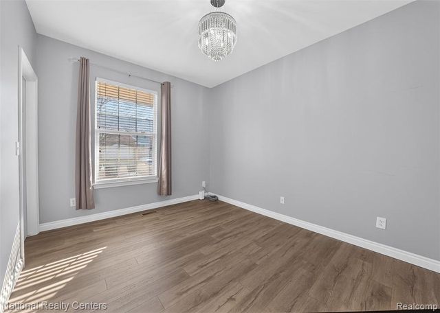 6871 Haymarket, Utica, MI 48317