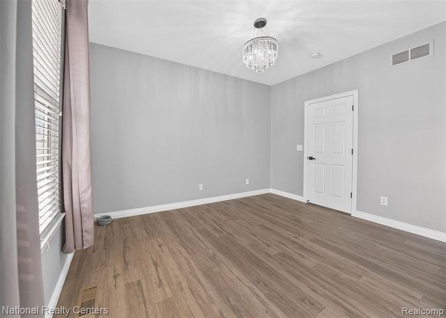 6871 Haymarket, Utica, MI 48317