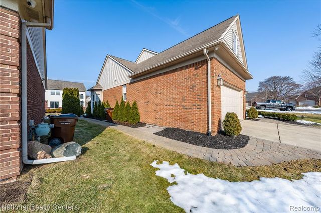 6871 Haymarket, Utica, MI 48317