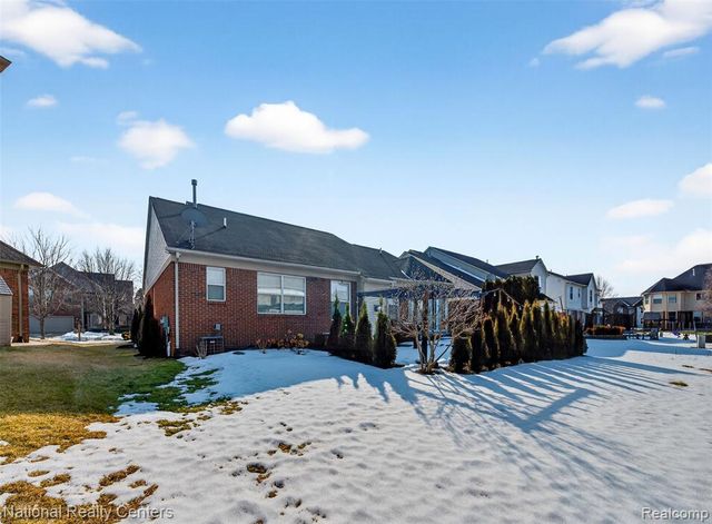 6871 Haymarket, Utica, MI 48317