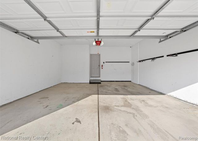 6871 Haymarket, Utica, MI 48317