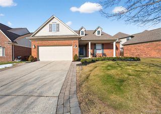 6871 Haymarket, Utica, MI 48317