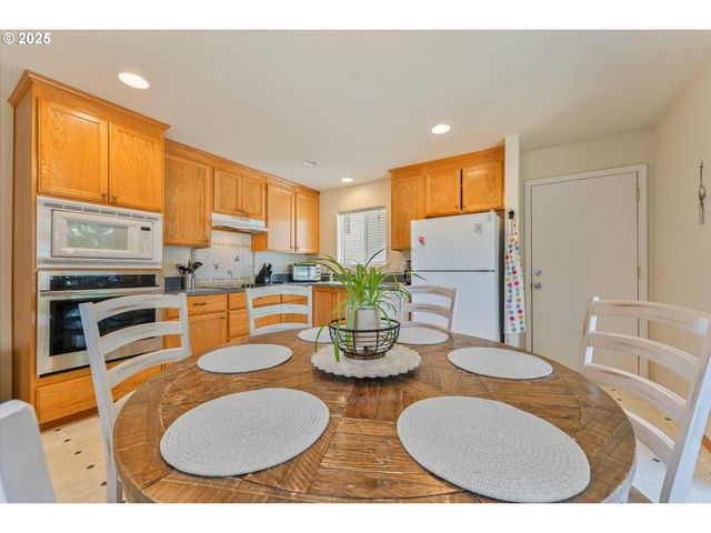 7850 PINE BEACH Loop, Rockaway Beach, OR 97136