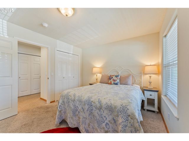 7850 PINE BEACH Loop, Rockaway Beach, OR 97136