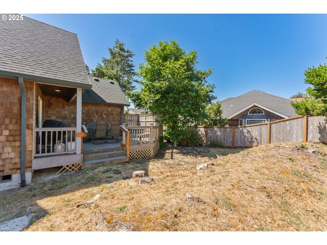 7850 PINE BEACH Loop, Rockaway Beach, OR 97136