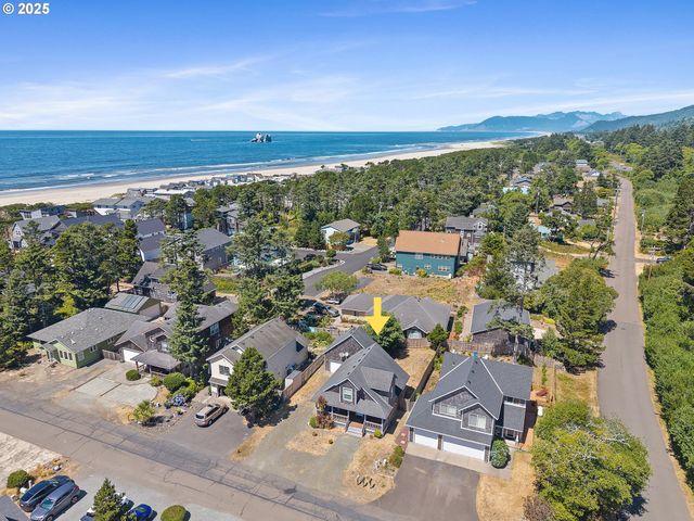 7850 PINE BEACH Loop, Rockaway Beach, OR 97136