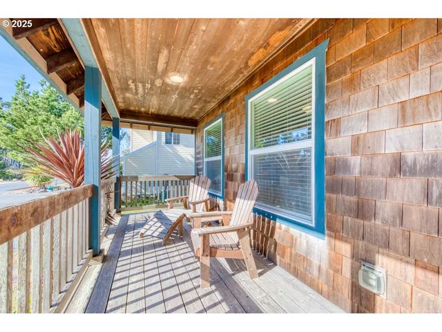 7850 PINE BEACH Loop, Rockaway Beach, OR 97136