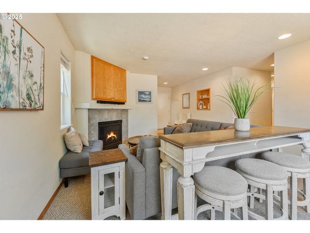 7850 PINE BEACH Loop, Rockaway Beach, OR 97136