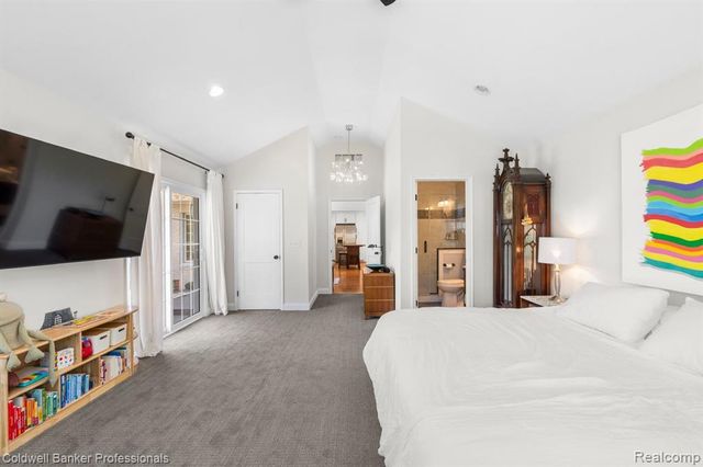 631 Washington Road, Grosse Pointe, MI 48230