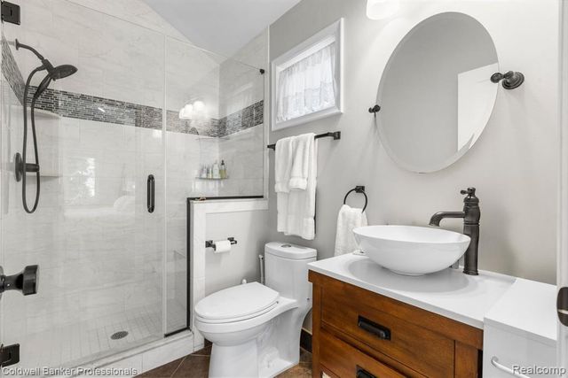 631 Washington Road, Grosse Pointe, MI 48230